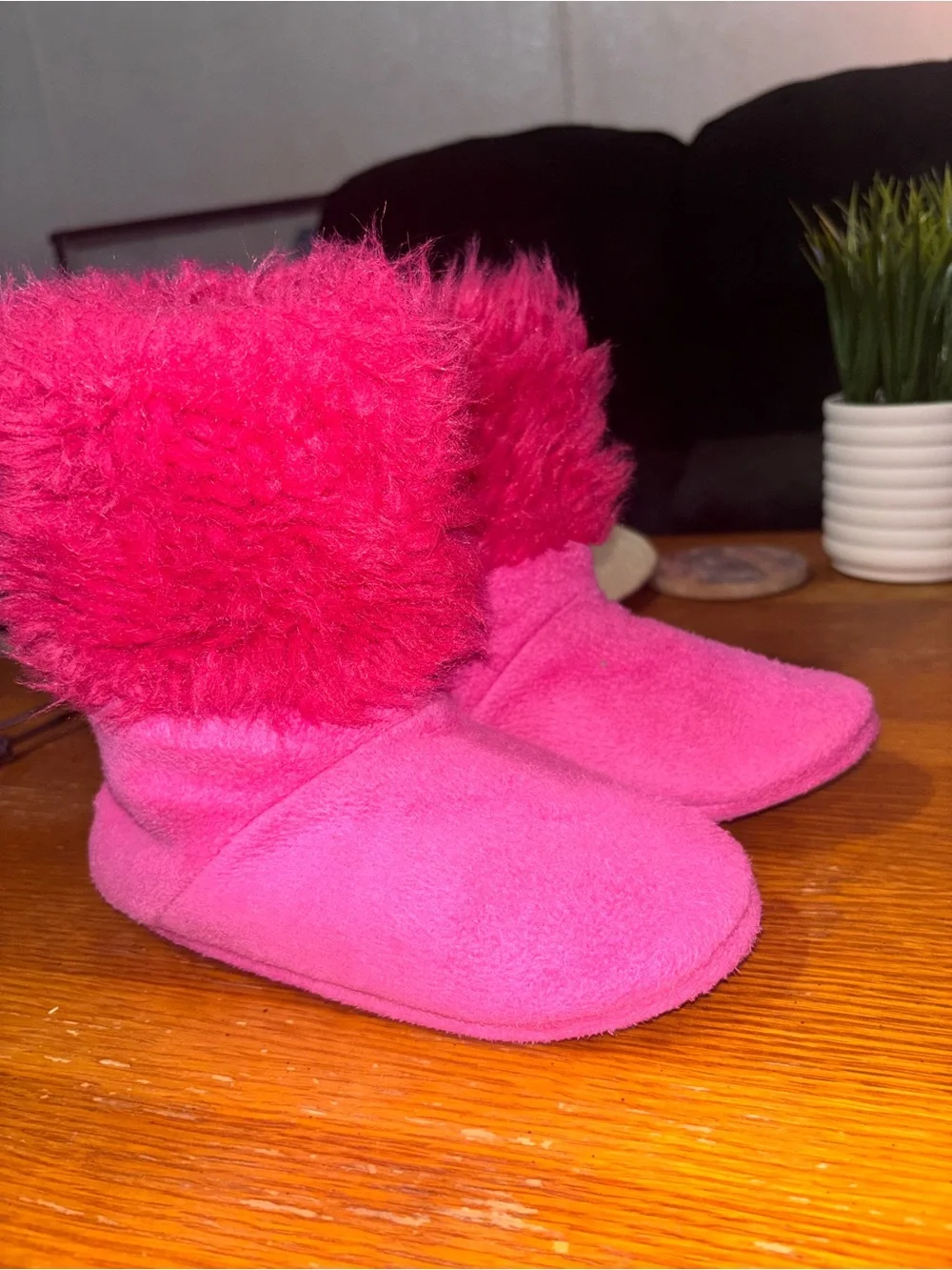 isotoner Kids Hot Pink Fuzzy Cuff Slippers